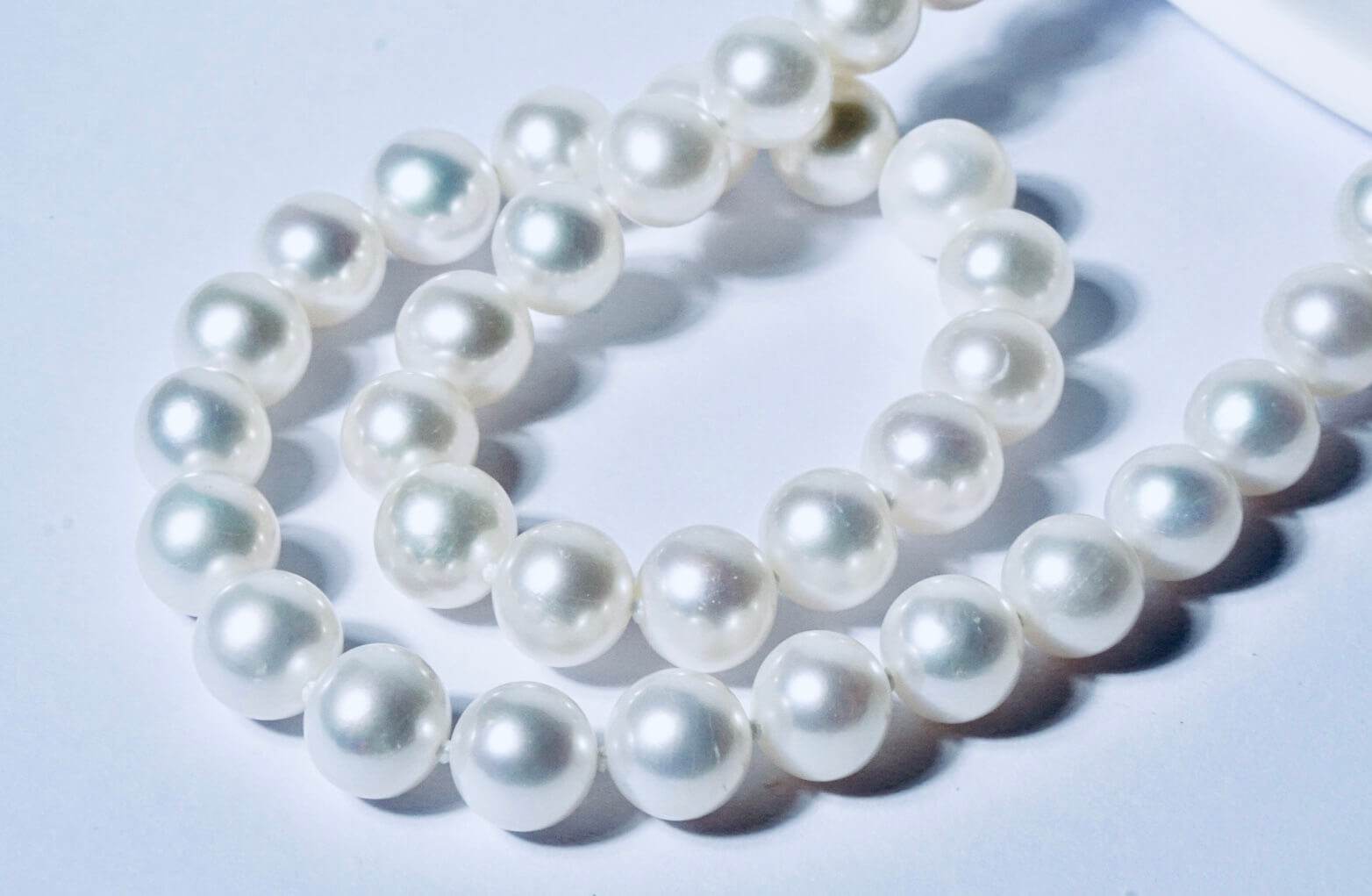 Audrey Hepburn's Pearl Style | GRACE SELECTED