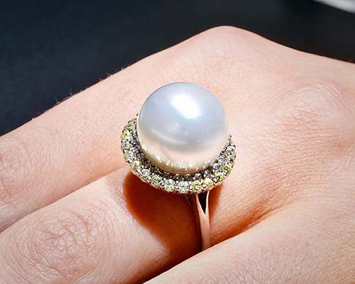 google-ads-Attractive South Sea White Pearl Ring