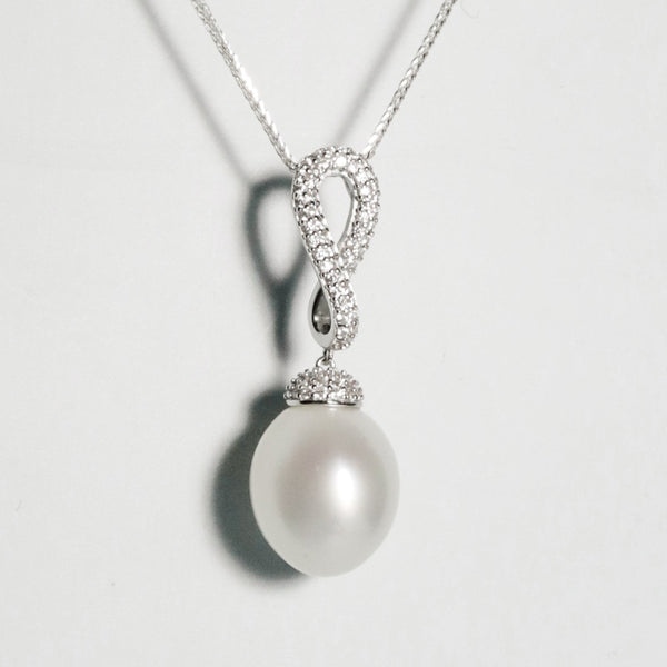 Elegant pearl necklace styled for weddings or everyday wear — GRACE SELECTED, Adelaide