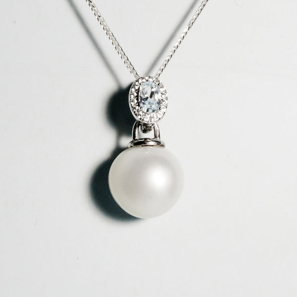 Elegant & Versatile pendant with 13.9mm round white South Sea pearl and detachable aquamarine clasp from GRACE SELECTED
