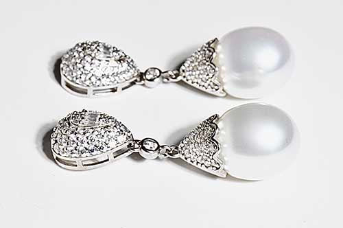 google-ads-Australian South Sea Pearl Dangle Earrings-Affordable Luxury Jewellery