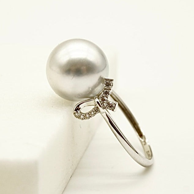 googleads_southseawhitepearlring_graceselected