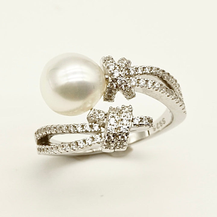 googleads_southseawhitepearlring_graceselected_